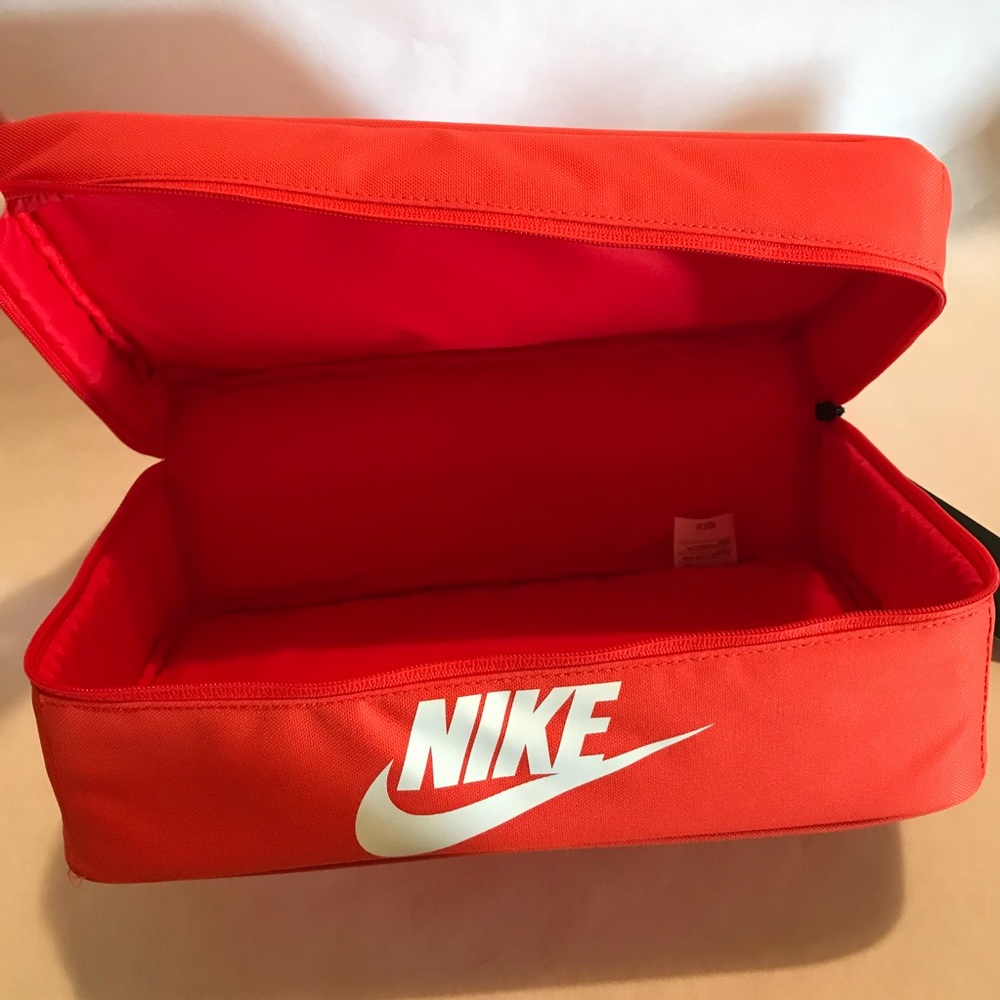 LAST ONE - FREE* Nike Shoebox Bag Orange/Orange/White - Picture 8 of 15